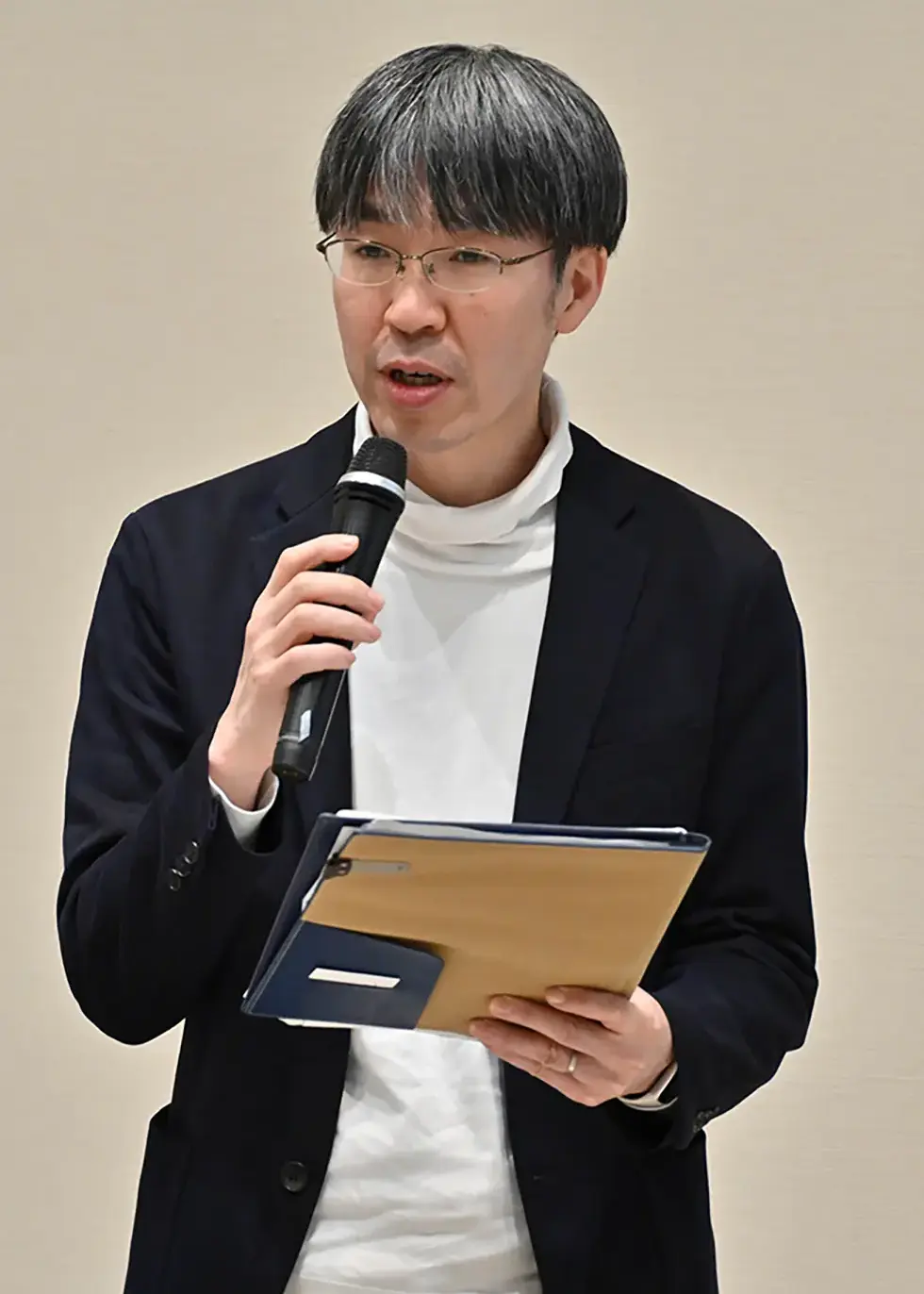 川路英哉センター長