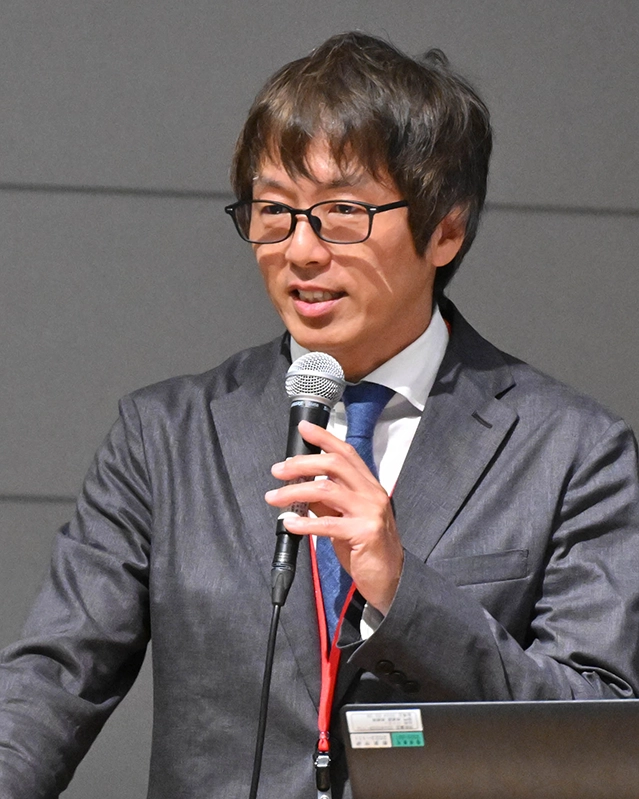 東教授