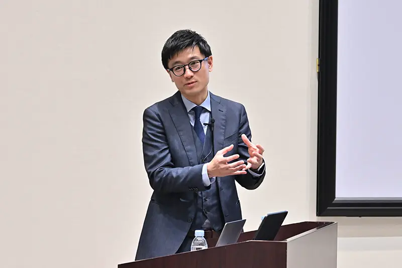 東京大学大学院理学系研究科生物科学専攻准教授 鈴木郁夫先生