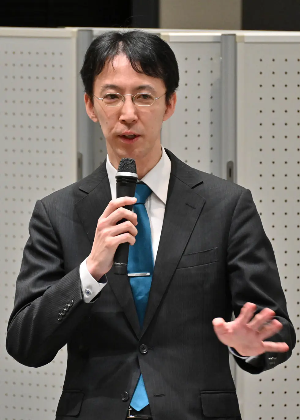桑原先生